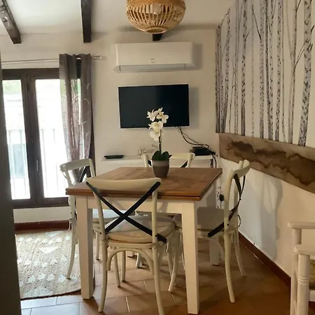 Montez Au Creneau, Face A La Cite Vue Sublime Daire