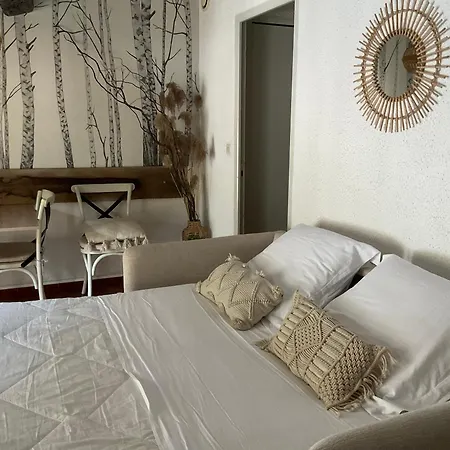 Daire Montez Au Creneau, Face A La Cite Vue Sublime